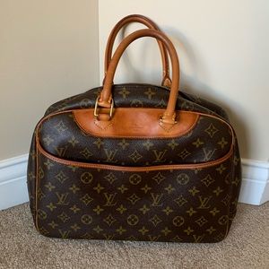 ❌SOLD❌ Refurbished Vintage Louis Vuitton Deauville